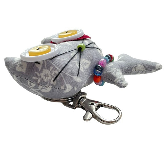 Handmade Gray Floral Big Head Kitty Cat Keychain Purse Charm - Picture 2 of 5